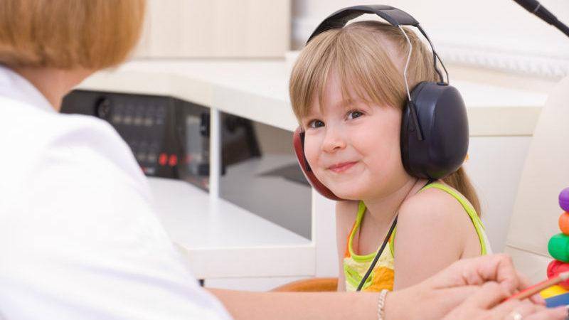 Основные особенности психического развития детей с нарушением слуха