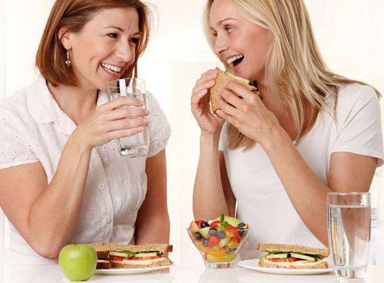 Ученые доказали, что выпитые в день 8 стаканов воды не прибавляют здоровья