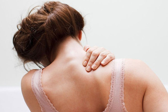 Причины, особенности и лечение болевых ощущений в спине при кашле