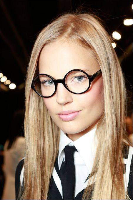 Стильные очки для милых дам: как подобрать очки по форме лица
