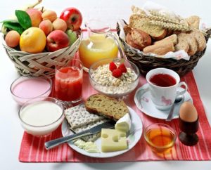 Особенности питания при лучевой терапии: разрешенные и запрещенные продукты, особенности планирования меню пациенту, продукты для стимуляции аппетита, подборка советов и диет