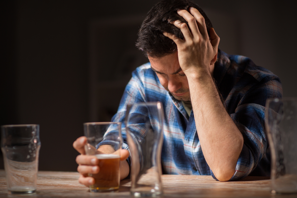 Алкогольная интоксикация: лечение на дому