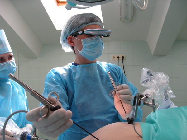 Лапароскопия: операция и её применение (в гинекологии, на брюшной полости)