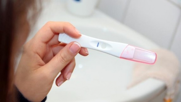 Таблетки для прерывания ранней беременности без рецептов: список с ценами
