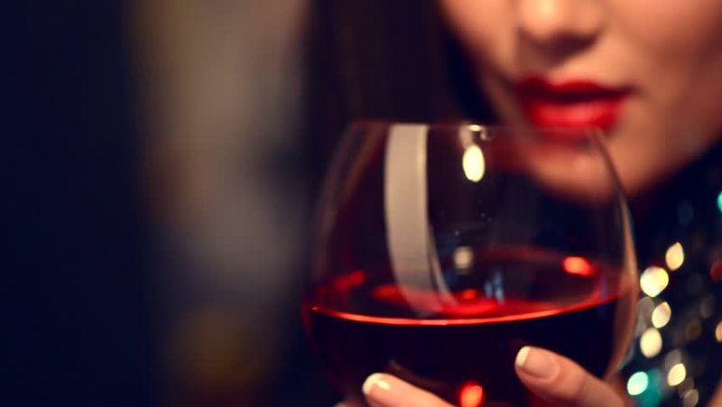 Красное вино: польза и вред для здоровья
