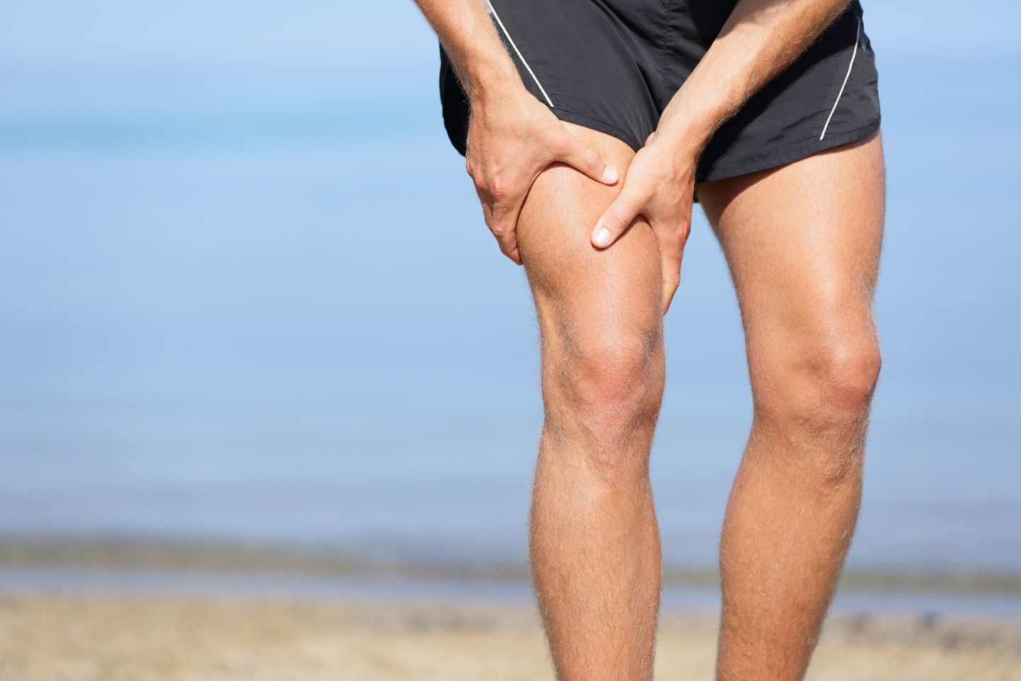 Как лечить растяжение связок коленного сустава?