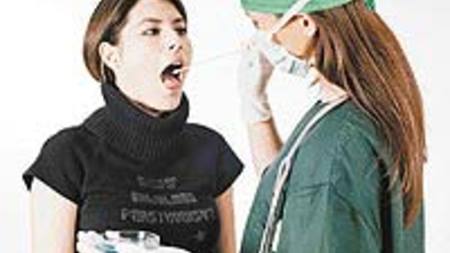 Грибковые заболевания в горле: причины кандидоза, симптомы и лечение