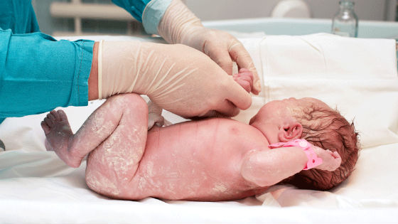 Почему у новорожденного шелушится кожа на теле