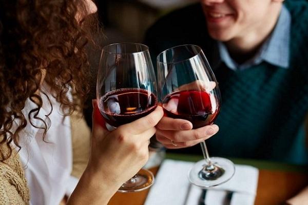 Красное вино: польза и вред для женщин и мужчин | пища это лекарство