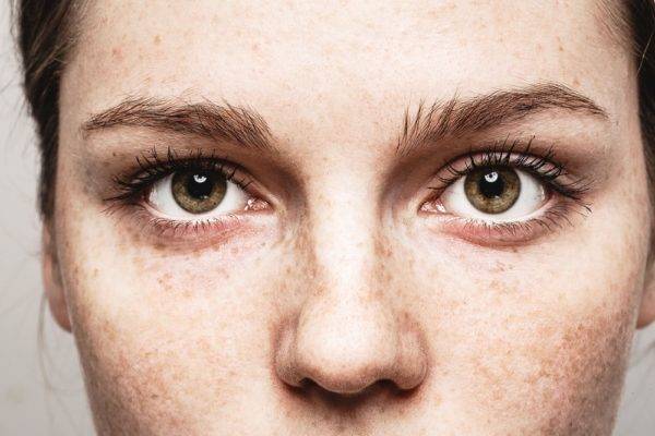 Лечение кожных и глазных заболеваний эритромициновой мазью