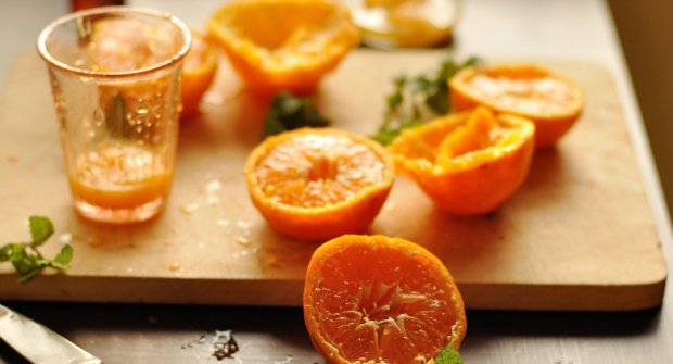 Апельсиновый сок может мозгу пожилых людей