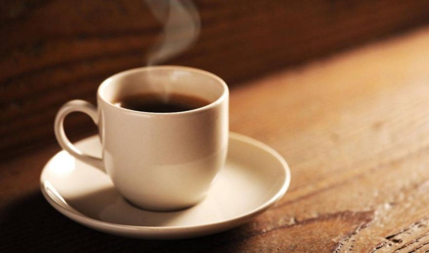 Узнайте, как чай и кофе влияют на наш организм: польза и вред