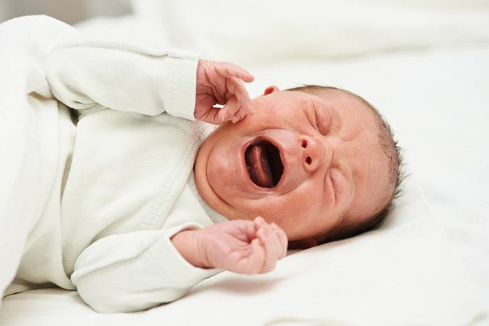 Лечение разными средствами у новорожденных заболевания колики и газики