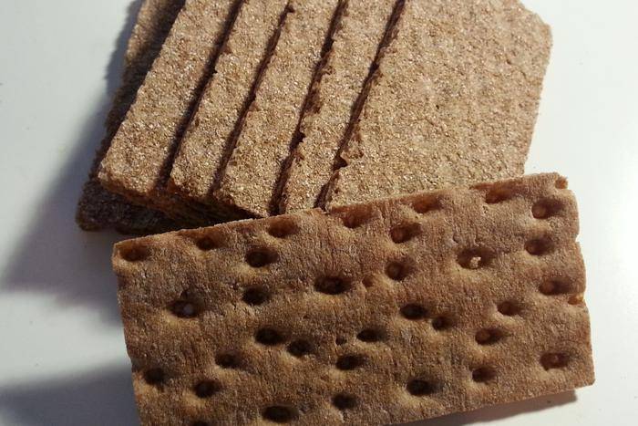 Почему нельзя есть свежий хлеб