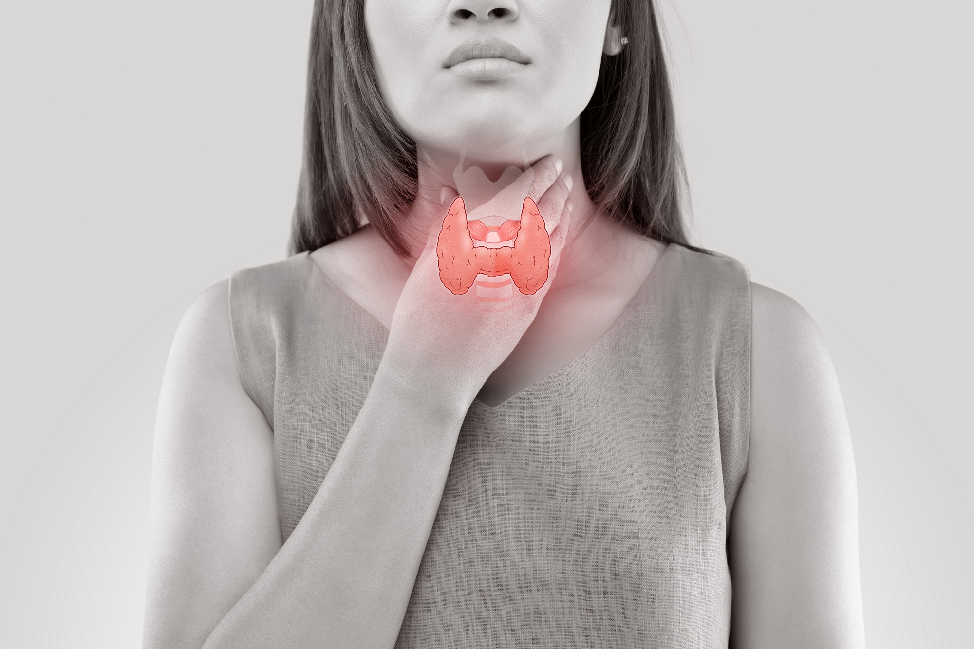 Зоб щитовидной железы - симптомы и лечение