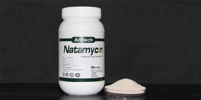 Натамицин от молочницы. Натамицин свечи препараты. Натамицин 5 глазные капли. Natamycin таблетки. Натамицин порошок.