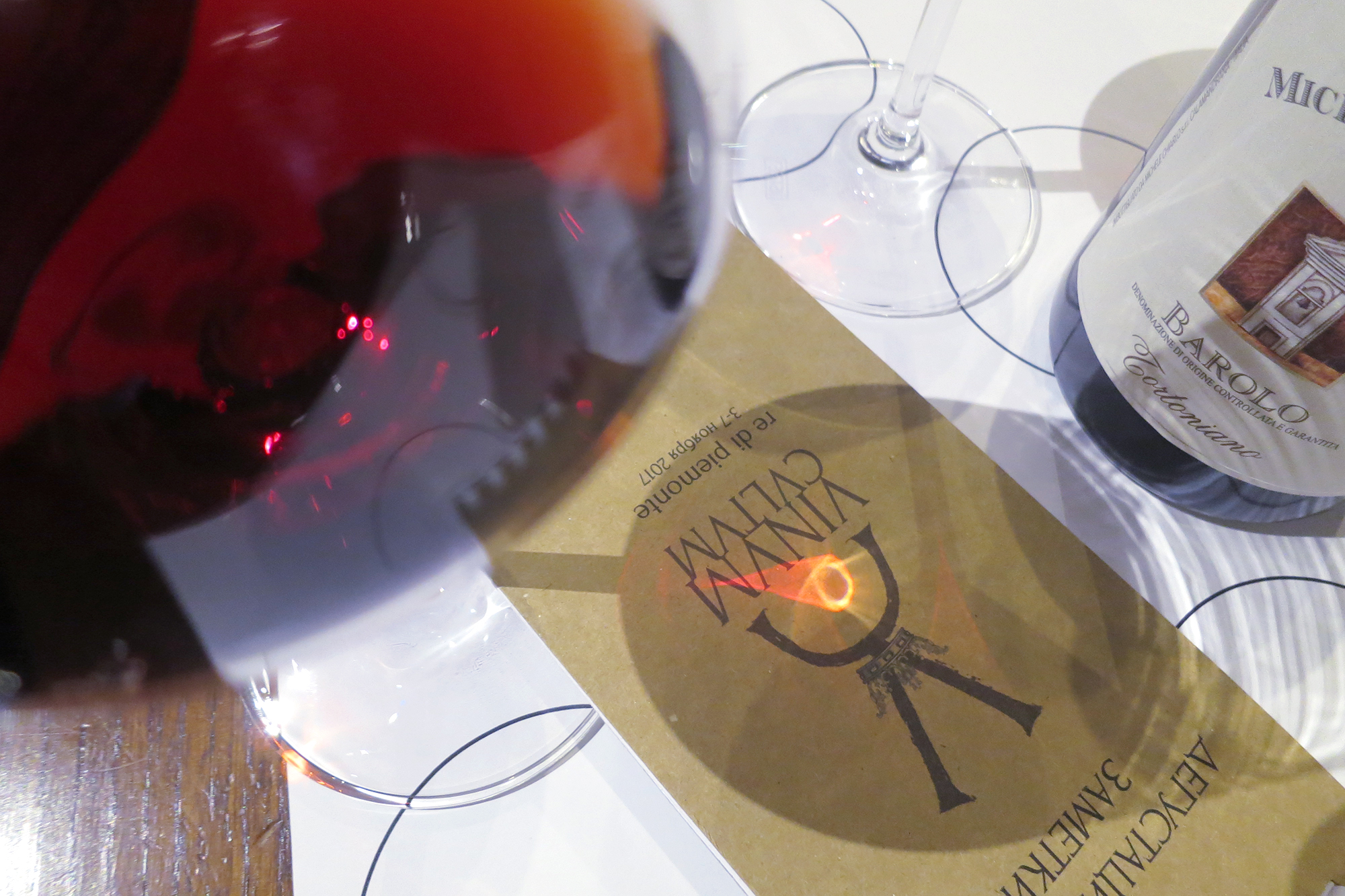 Польза красного вина для здоровья: чем полезно сухое и полусладкое вино