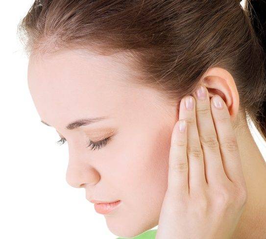 Признаки, симптомы и лечение отита среднего уха у взрослых в домашних условиях