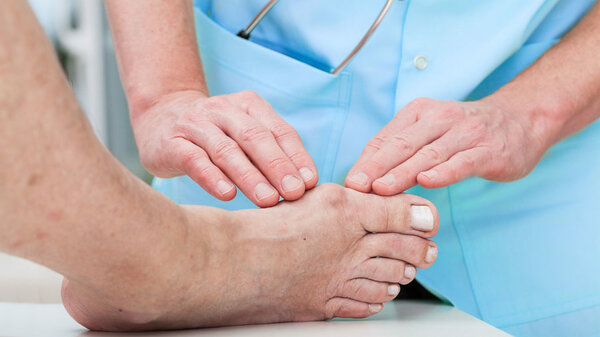 Грибок кожи ног: средства для лечения заболевания