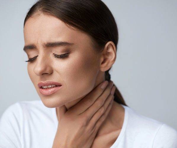 Болит горло отдает в ухо как лечить