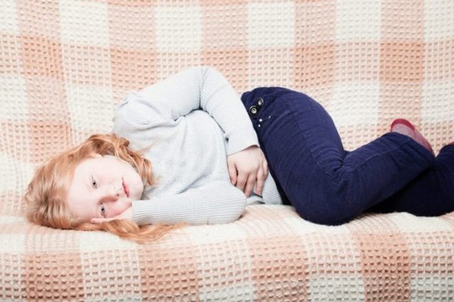 Симптомы и лечение перегиба желчного пузыря у детей