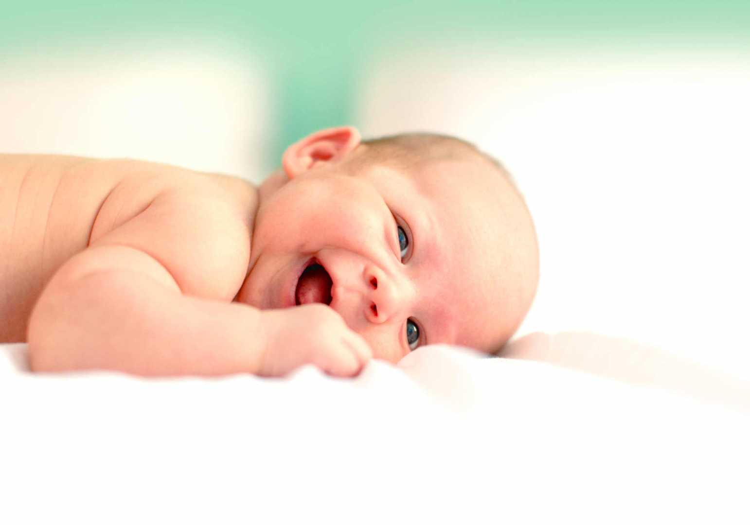 Советы мамам: что делать, если у новорожденного колики