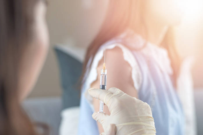 Какие прививки ставят детям до года?