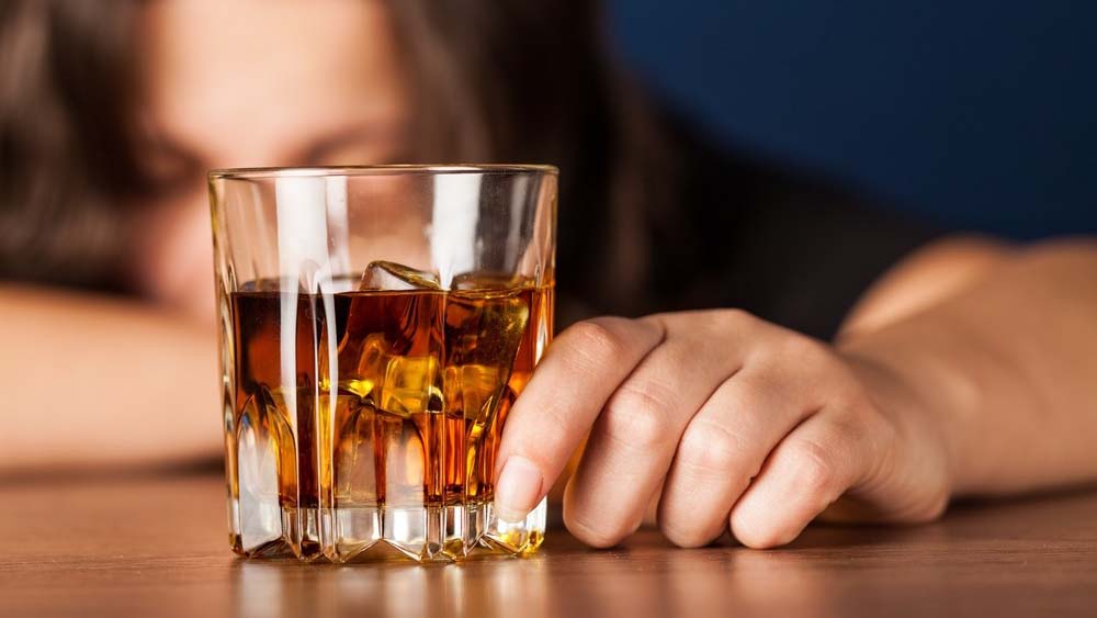 Отравление алкоголем – симптомы, первая помощь, лечение, последствия