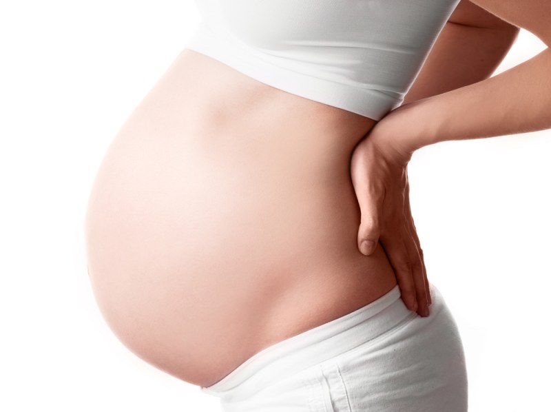 Растяжки при беременности: как выглядят, профилактика, как избавиться